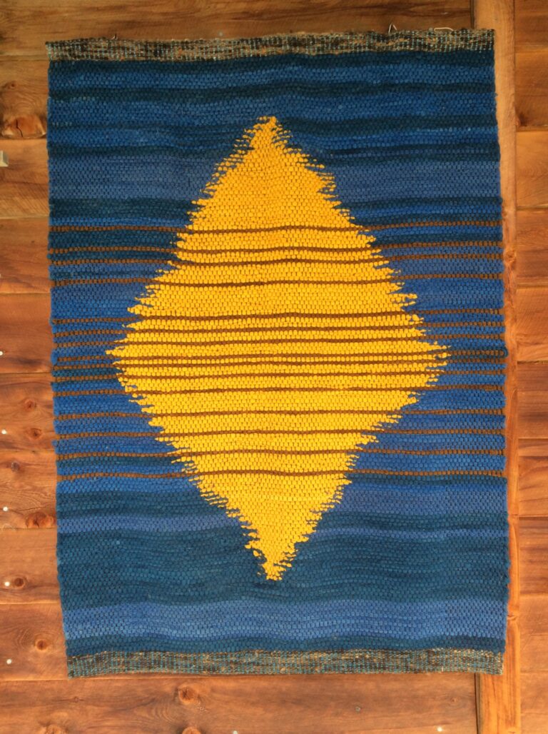 For floor or wall „Moonlight“